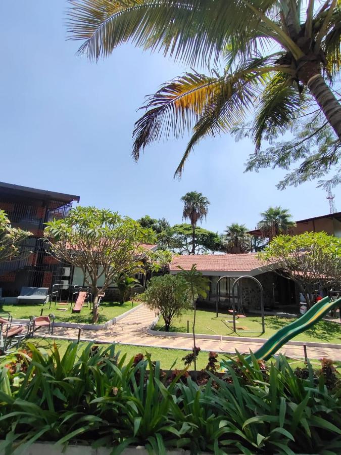 Caves County Resort Malegaon Exterior foto